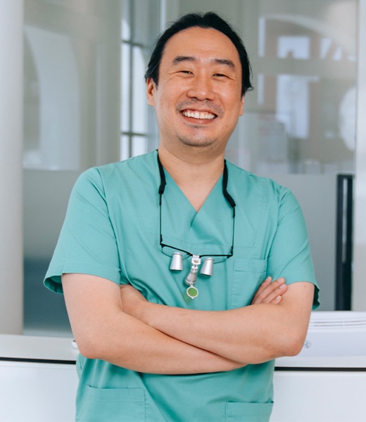 Timothy Hong (홍디모데) 대표원장